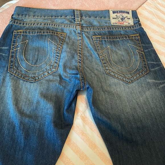 True Religion shorts - Picture 1 of 5